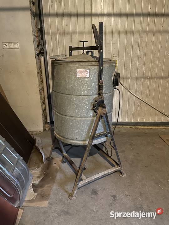 Parnik elektryczny 100 litrów Pozostałe Nasutów