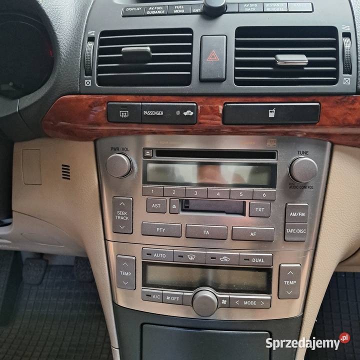 Toyota Avensis 18 VVTi Sol Avensis Poznań