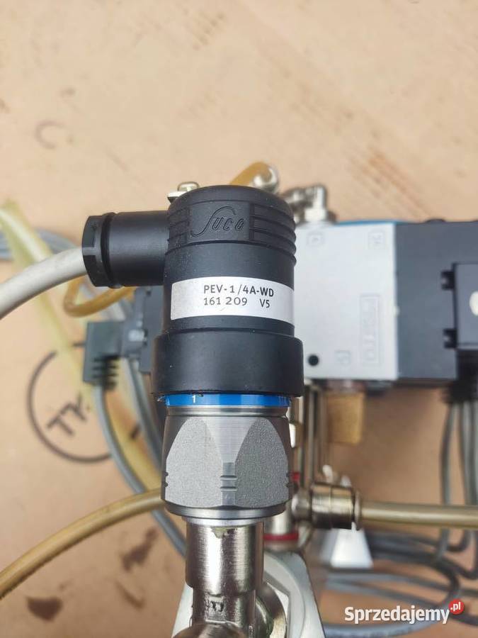 Wyspa zaworowa festo z elektrozaworami i Zawory Kotlin