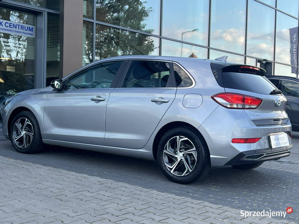 Hyundai i30 15DPI 110 ComfortPakiet Zimowy srebrny Piotrków Trybunalski sprzedam