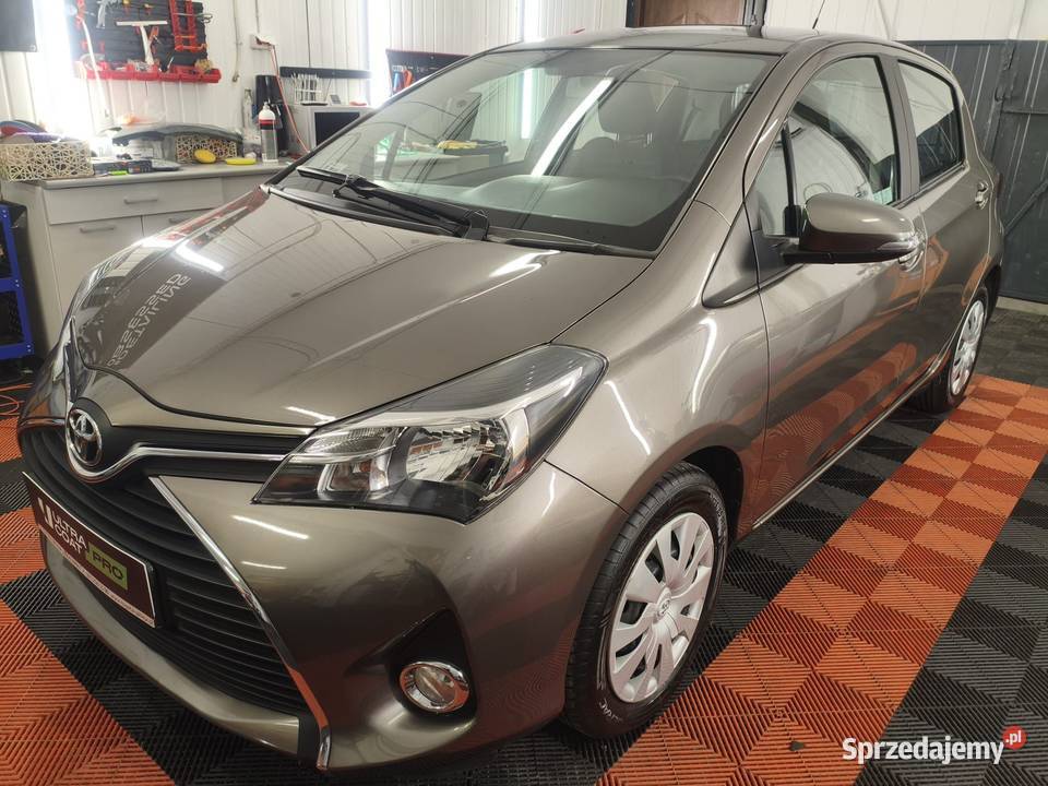 Toyota Yaris 2017 1 właściciel salon Yaris Piła sprzedam