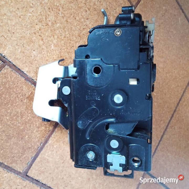 Audi A6 C5 Zamek drzwi Lewy tył LT 4B0839015G Karoseria podkarpackie Dębica