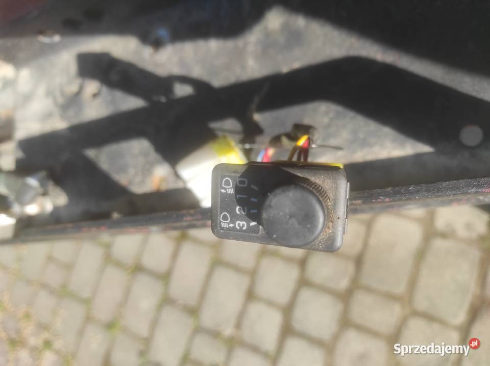 przełącznik położenia świateł mijania nissan Lublin
