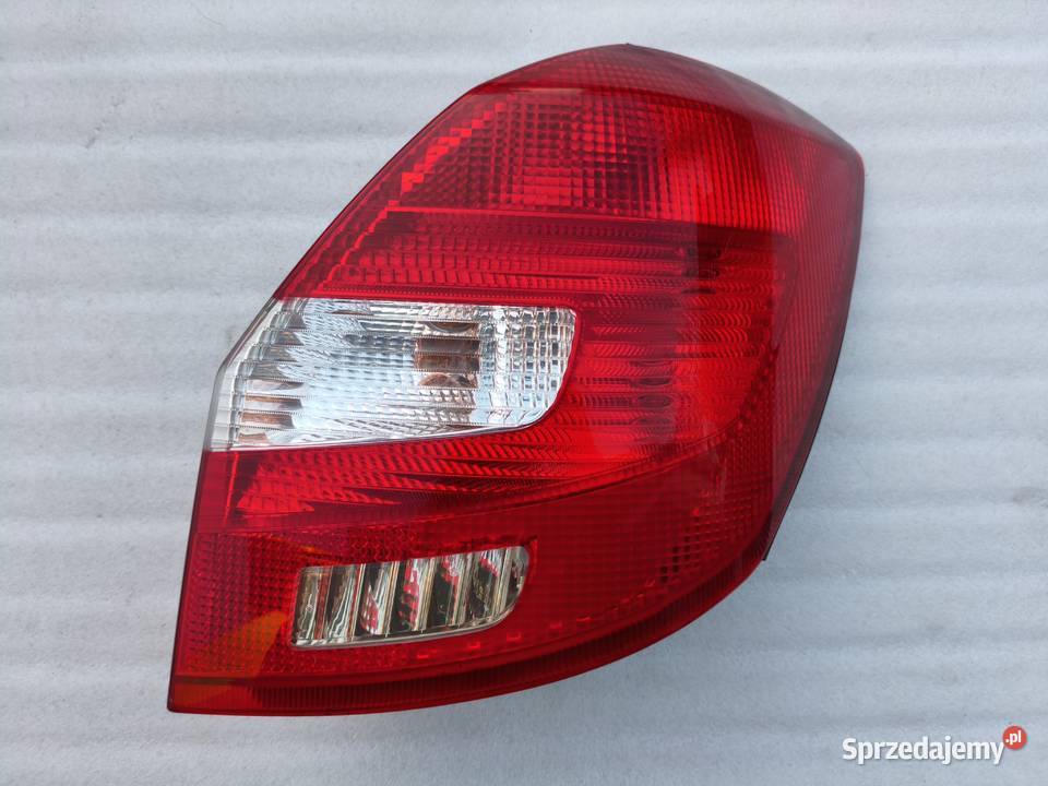 Lampa Prawy Tył Tylna Prawa Skoda Fabia II HB Wyszków