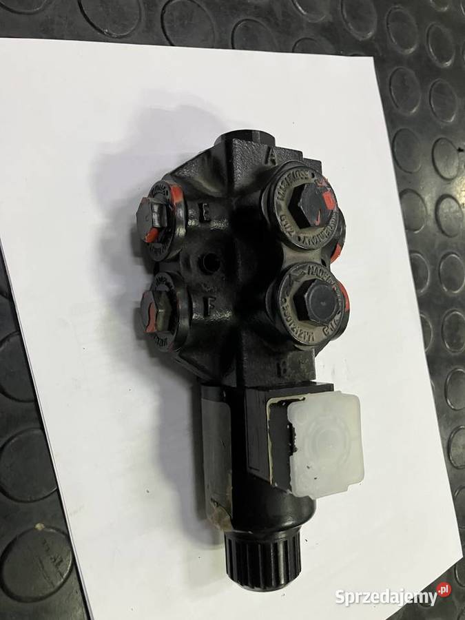 Zawór sterujący elektryczny 62typ DFE052 G12 12V Kożuchów sprzedam