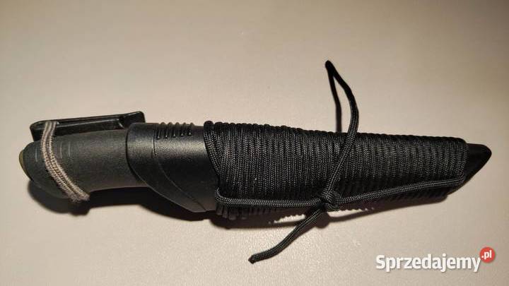 Nóż Mora Bushcraft Black SRT częściowo ząbkowany