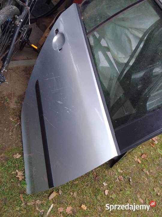 Poszycie drzwi prawy tył VW Golf V osobowe Drzwi