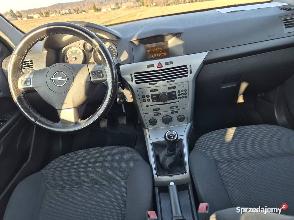 Opel Astra H Kombi 200910 LIFT 16 Benzyna 115 115KM