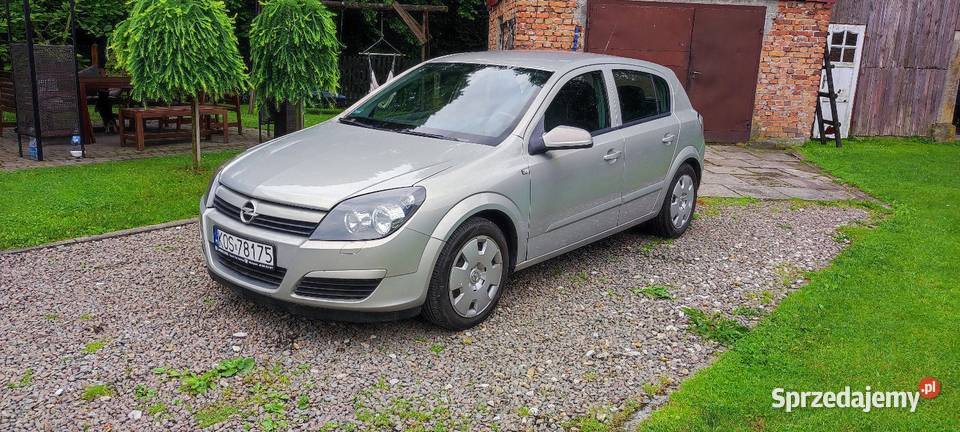 Opel astra h 16 benzyna kupiony w polskim salonie Oświęcim