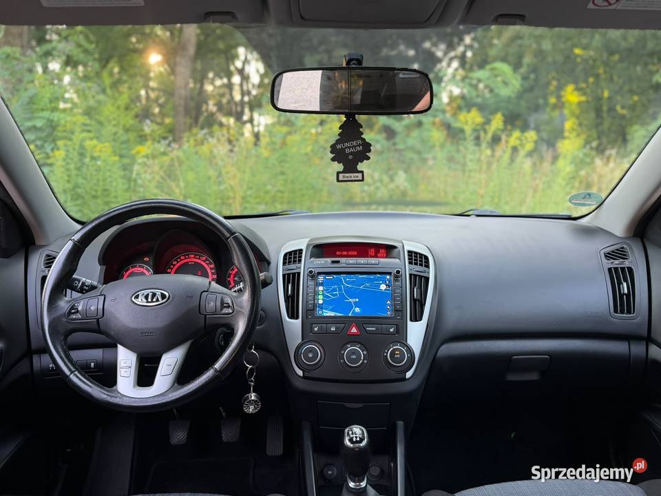 Kia Ceed 14 Benzyna Ekran CarPlay Zadbana Sosnowiec