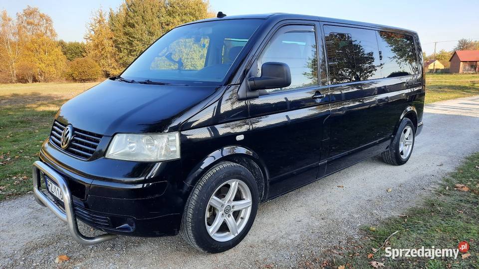 VOLKSWAGEN TRANSPORTER T5 CARAVELLE