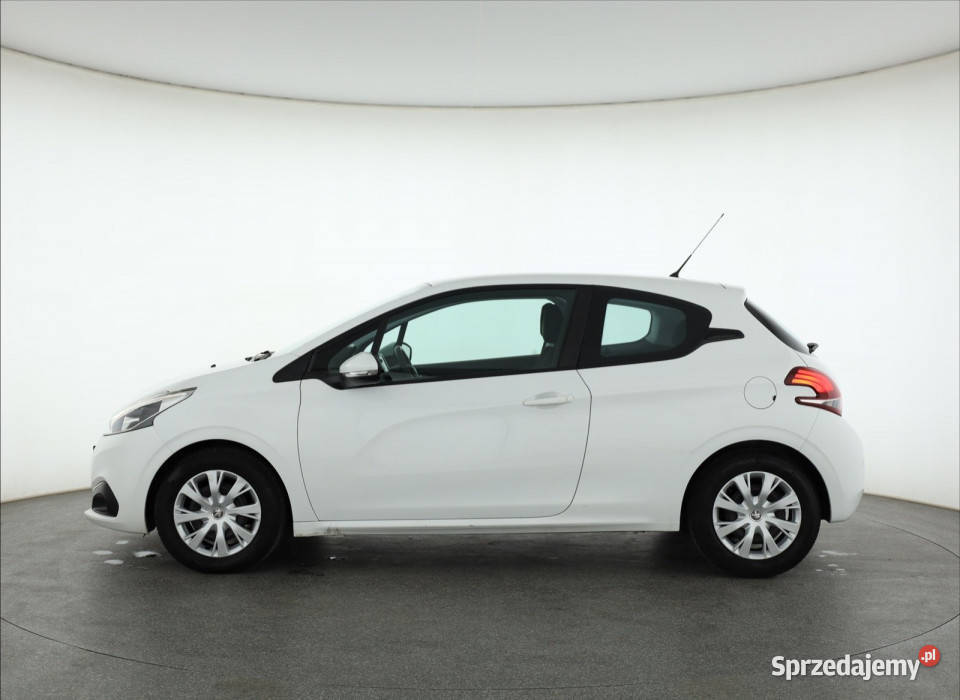 Peugeot 208 12 PureTech mazowieckie