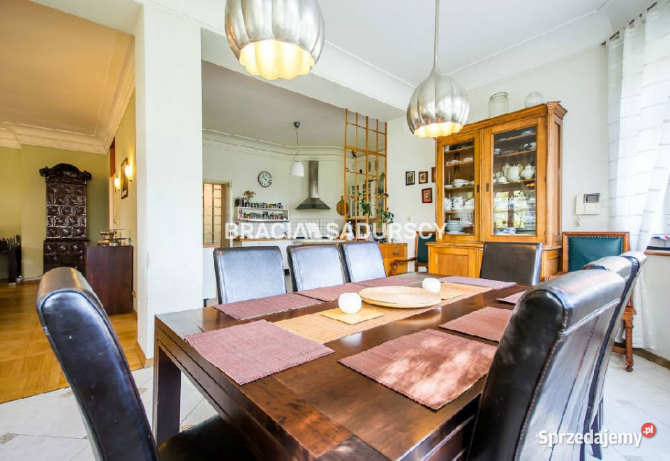 sprzedaży domu wolnostojącego 530m2 Kraków sprzedam