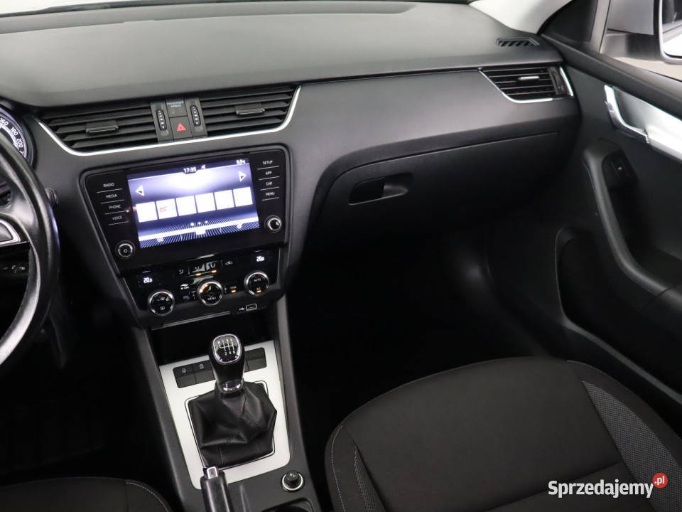 Skoda Octavia 18 TSI wspomaganie kierownicy sprzedam