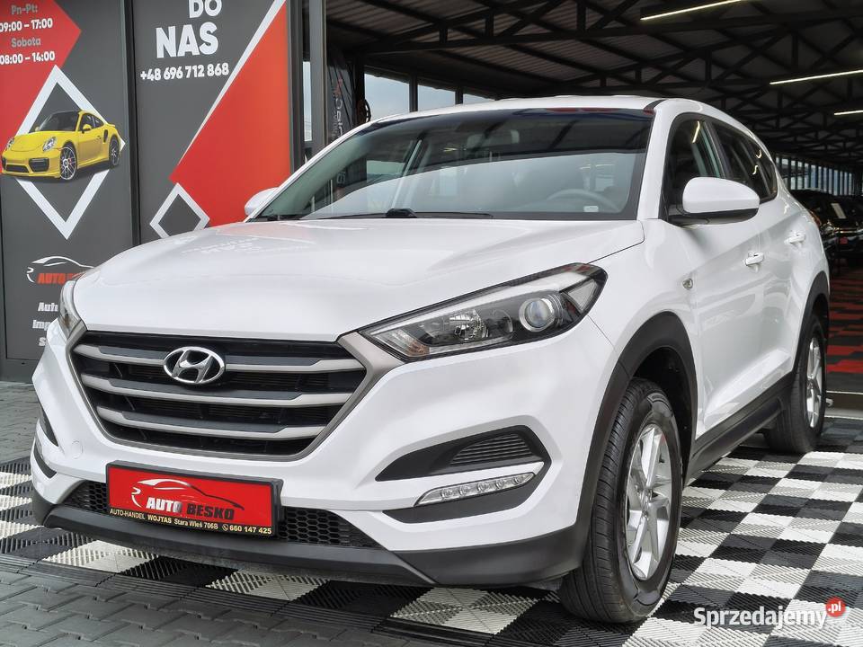 Hyundai Tucson 2017r 16 Benzyna Zadbany elektryczne szyby sprzedam