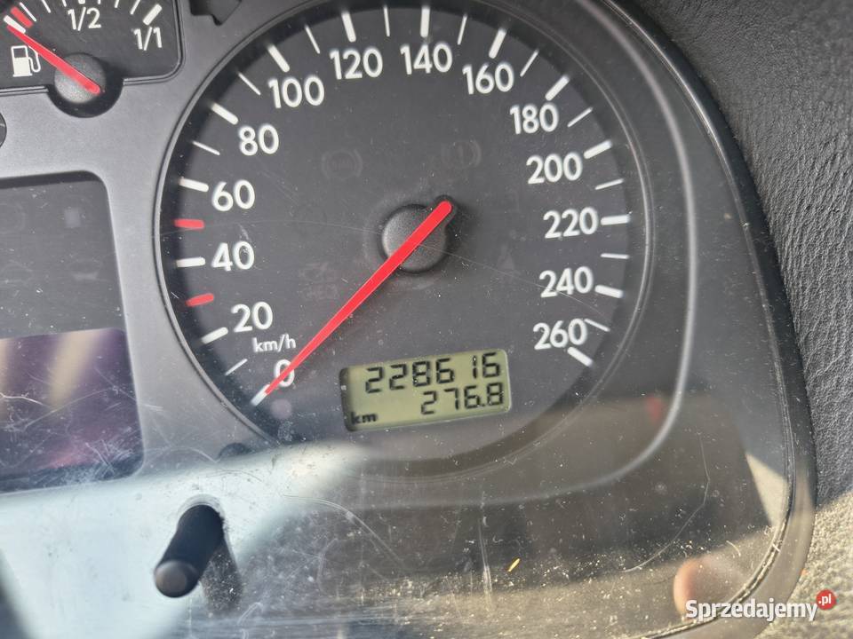 Sprzedam Volkswagena Golfa 4 kupiony w Polsce wielkopolskie Dobieszczyzna