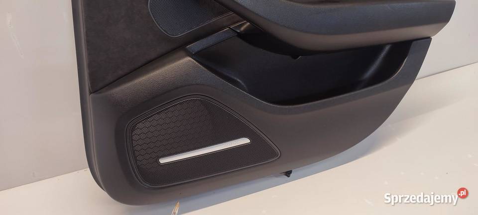 BOCZEK DRZWI PRAWY TYŁ 4H0867304B osobowe