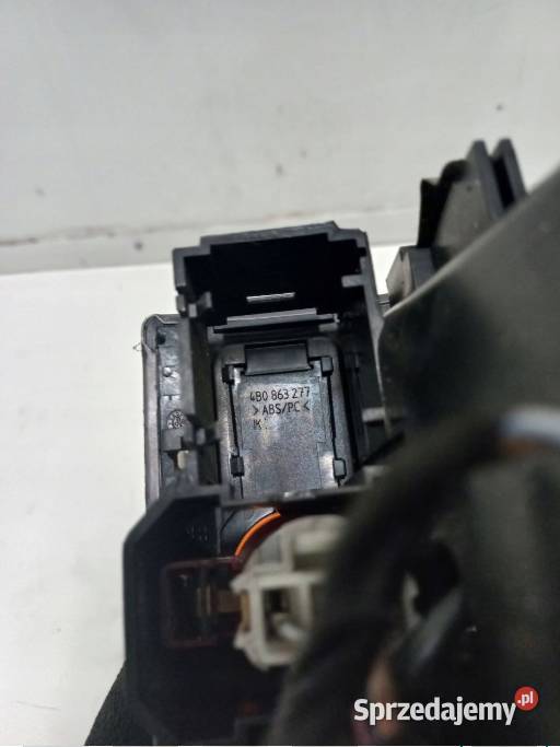 KRATKA NAWIEWU TYLNEGO Audi A6 C5 4B0819203 Pozostałe Chełm sprzedam