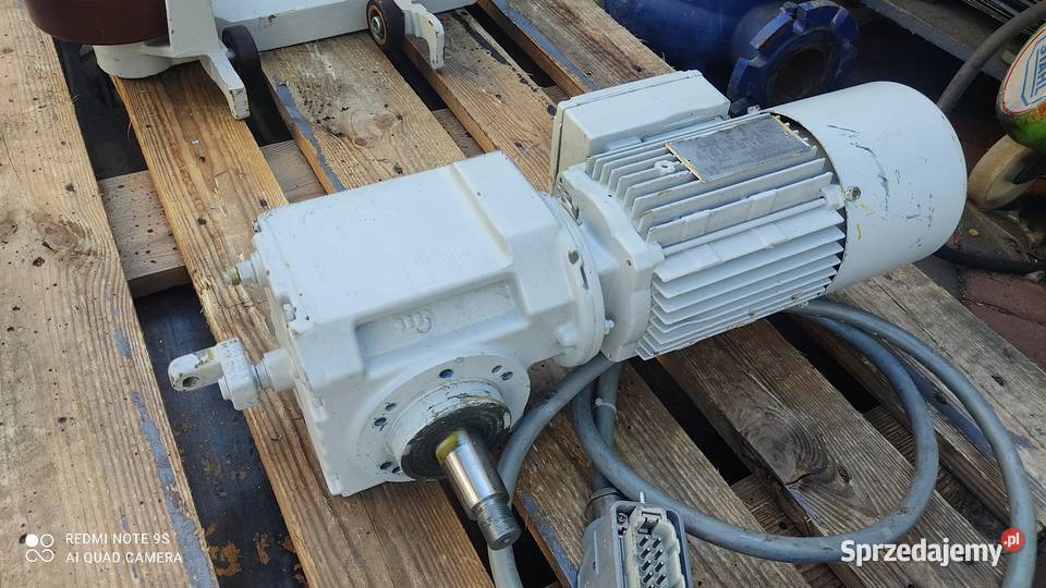 motoreduktor sew HS40 DT80N4 075 kw 25 obrmin Nowy Tomyśl
