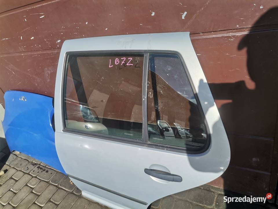 VOLKSWAGEN GOLF 4 5D DRZWI LEWY TYŁ LB7Z Nowy Sącz