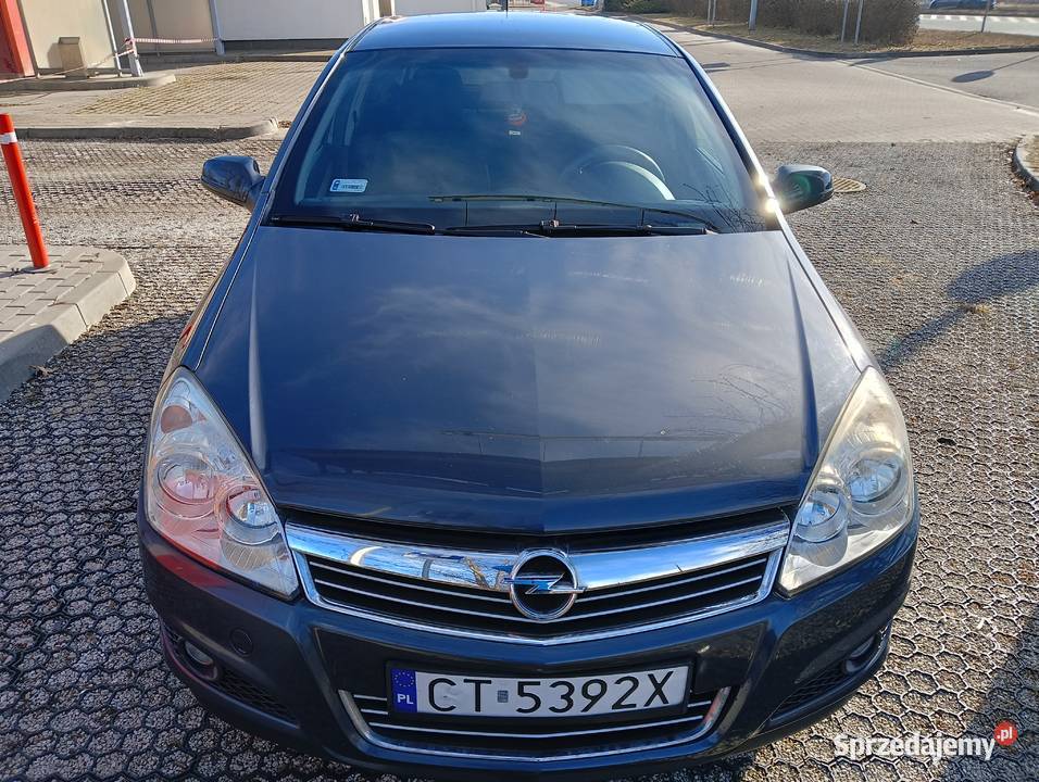 Opel Astra H 16 benzyna Rok produkcji 2008 Cierpice