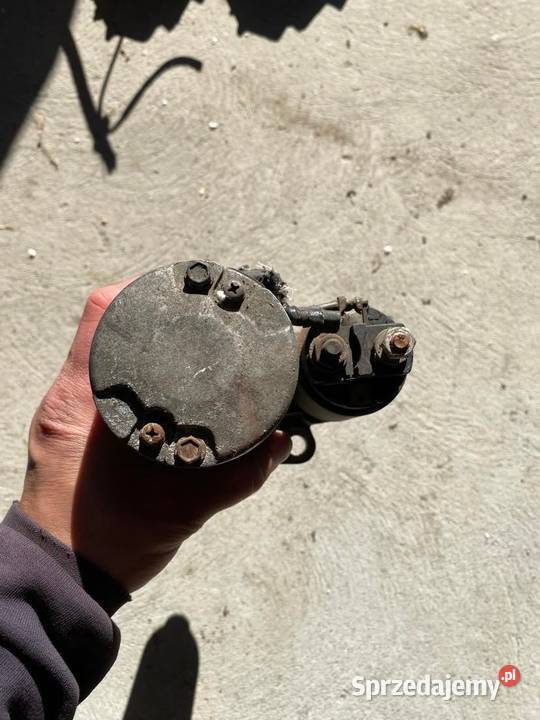 Rozrusznik Nissan Lubin