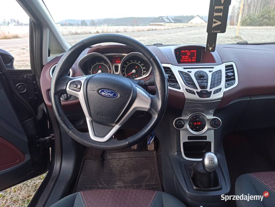 Ford Fiesta MK7 16 120 Titanium bluetooth Lębork