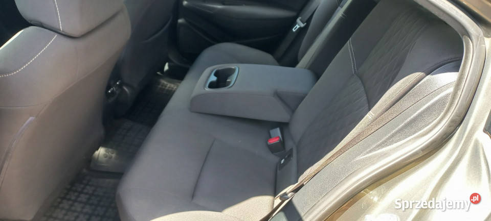 Toyota Corolla Rezerwacja AF 16 Kamera Cofania hybryda Gdańsk