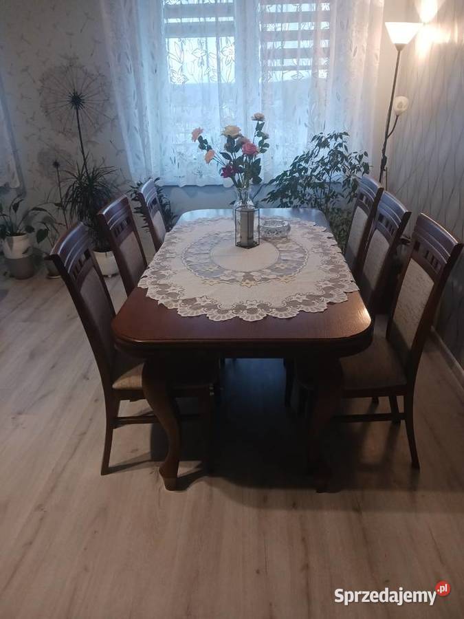 Solidny stół do salonu plus 6 krzeseł Zduńska Wola sprzedam
