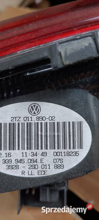 VW PASSAT B8 KOMBI LED LAMPA PRAWA 3G9 945094E Luzino