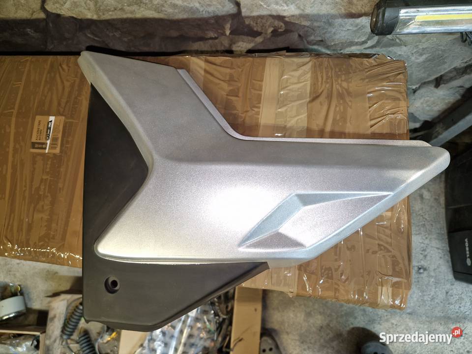 Yamasaki Benzer Aston Romet Zipp noczek nowy Plastiki Sucha Beskidzka