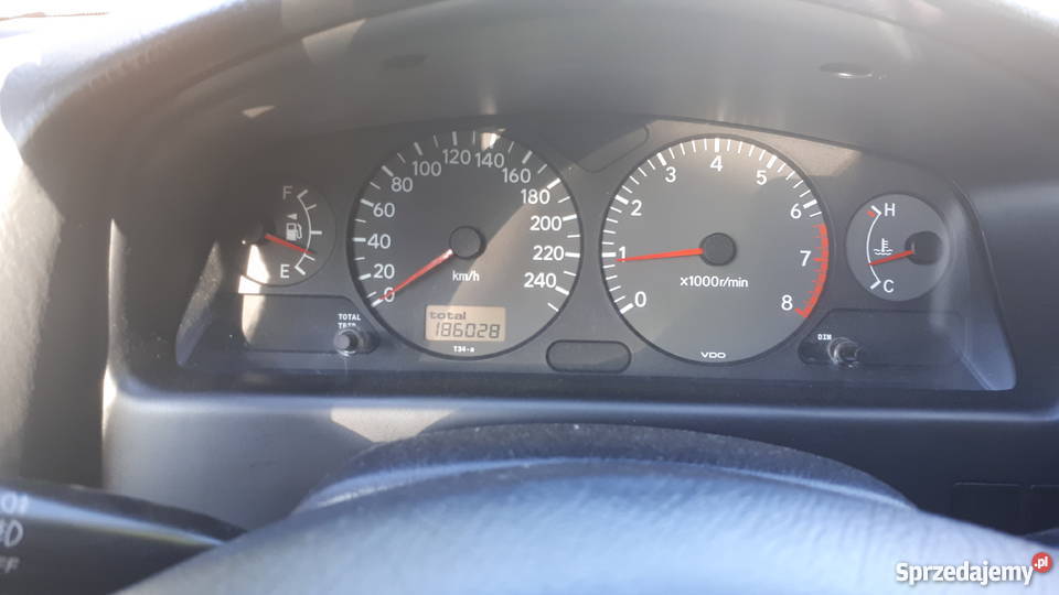 Toyota Avensis t22 Fl 18 Vvti 2002r przyciemniane szyby Legnica