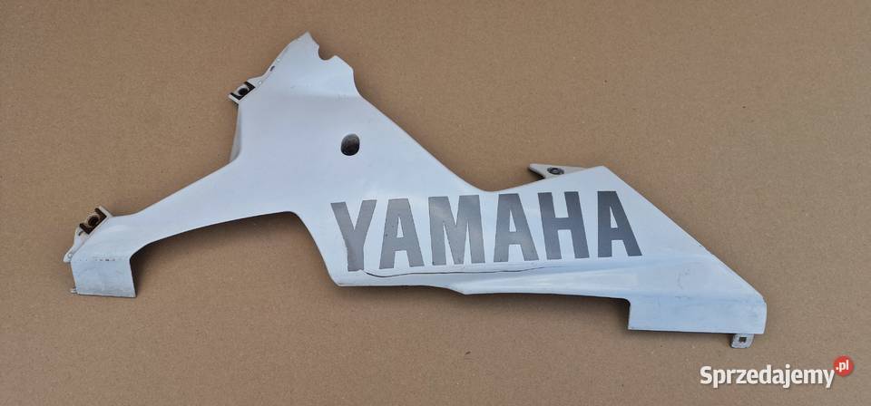 YAMAHA YZF R1 RN09 PŁUG BOK OWIEWKA OSŁONA LEWA Bieleń