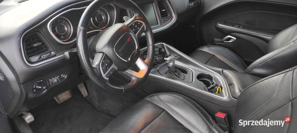 Dodge Challenger SXT PLUS 57 HEMI Szydłowiec