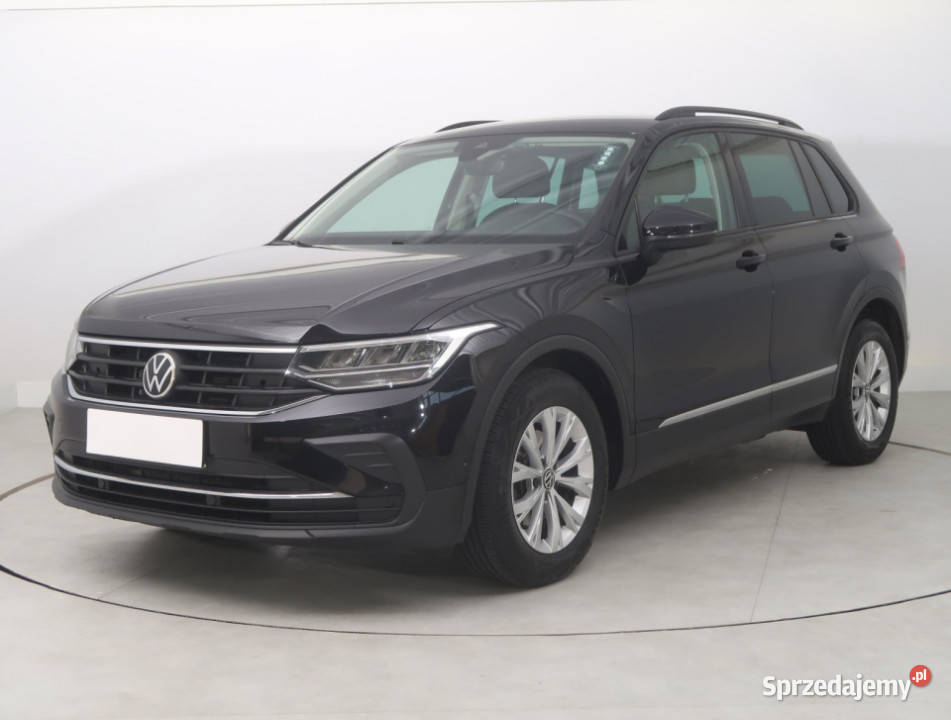 VW Tiguan 15 TSI asystent pasa ruchu dolnośląskie Bielany Wrocławskie