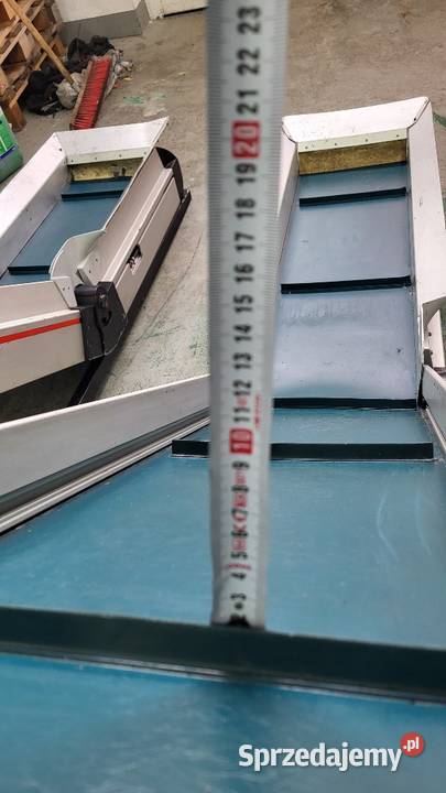 Taśm ociąg łamany L z zabierakami przenośnik Produkcja Białogard