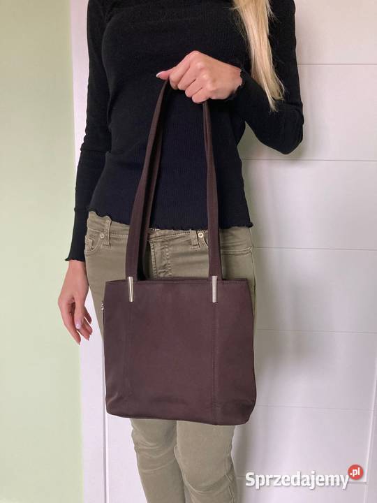 Czekoladowa średnia torebka na ramię Nine West brązowy/beżowy Nisko