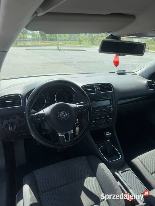 Volkswagen Golf 16 TDI 2010 ASR (kontrola trakcji)