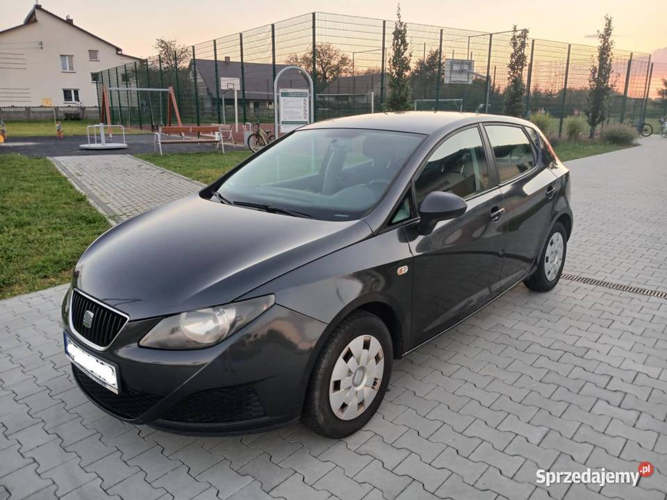Seat Ibiza 14GAZ 2011 150 Manualna skrzynia 150000km
