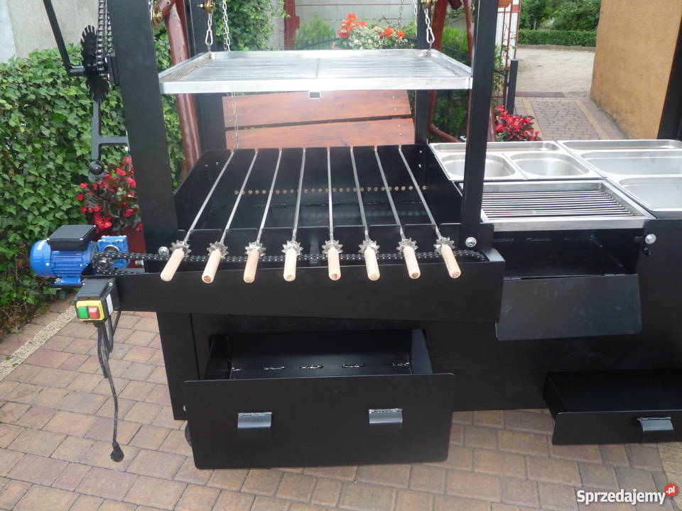 Grill cateringowy gastronomiczny na szaszłyki Damasławek