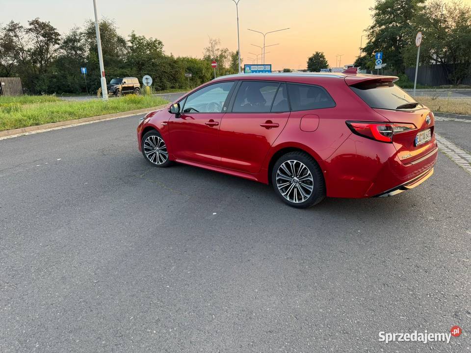 Sprzedam toyote corolle 18 hybryda 21000km Samochody osobowe Nowe Miasto nad Pilicą