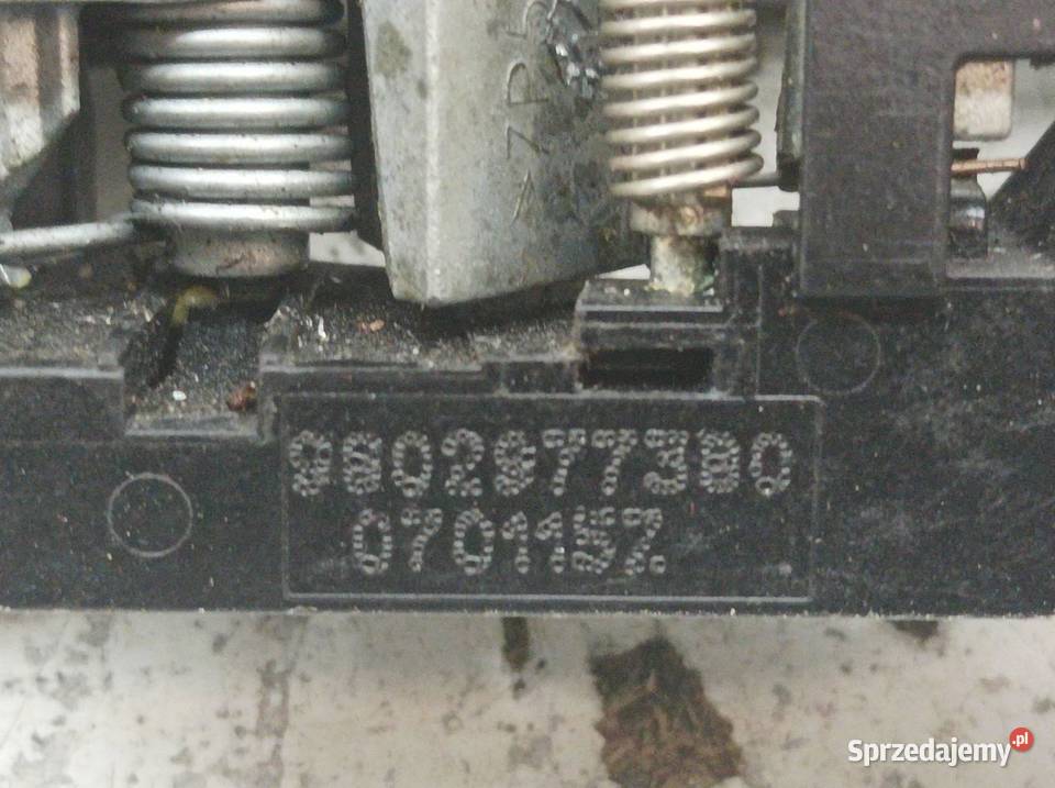 KLAMKA ZEWNĘTRZNA LEWA PRAWA PRZÓD KOMPLET KCAC osobowe sprzedam