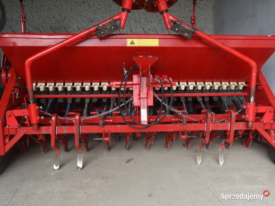 famarol siewnik Pstrągowa sprzedam