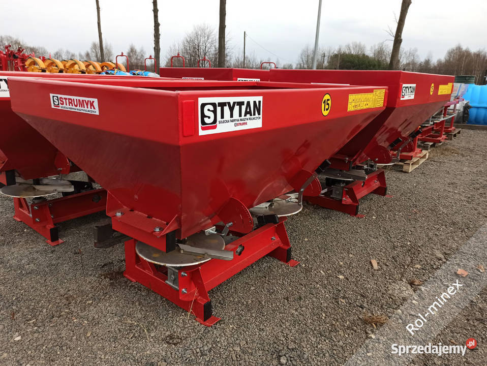 Malowany proszkowo TYTAN Rozsiewacz do nawozów