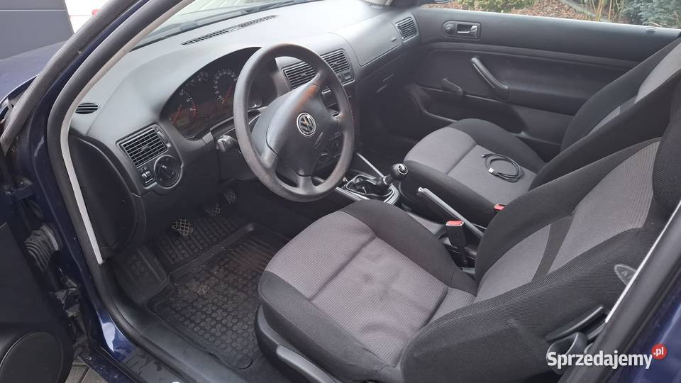 Volkswagen Golf 4 16 benzyna