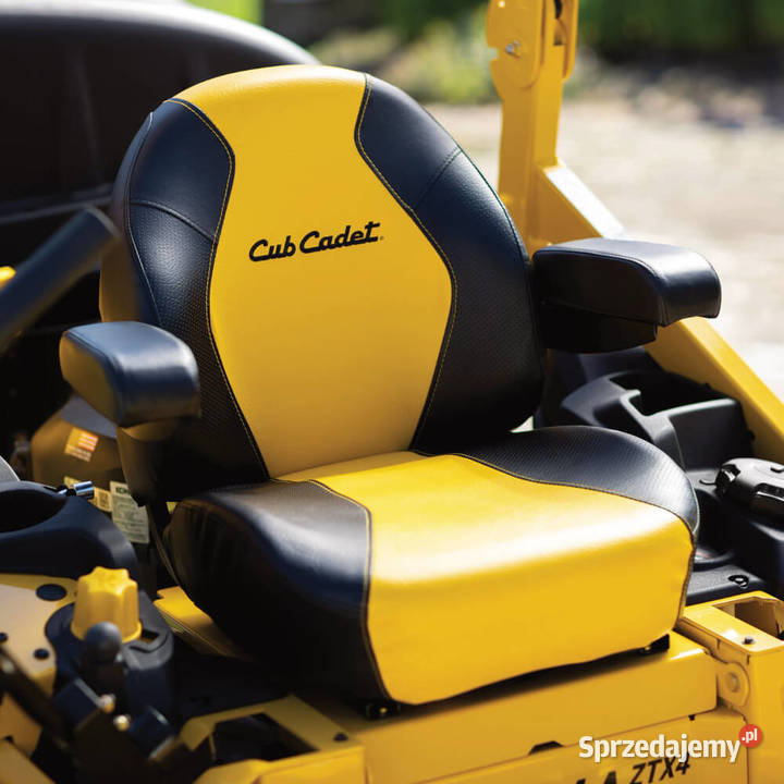 Cub Cadet Zero Turn XZ7 L152I Ultima traktor