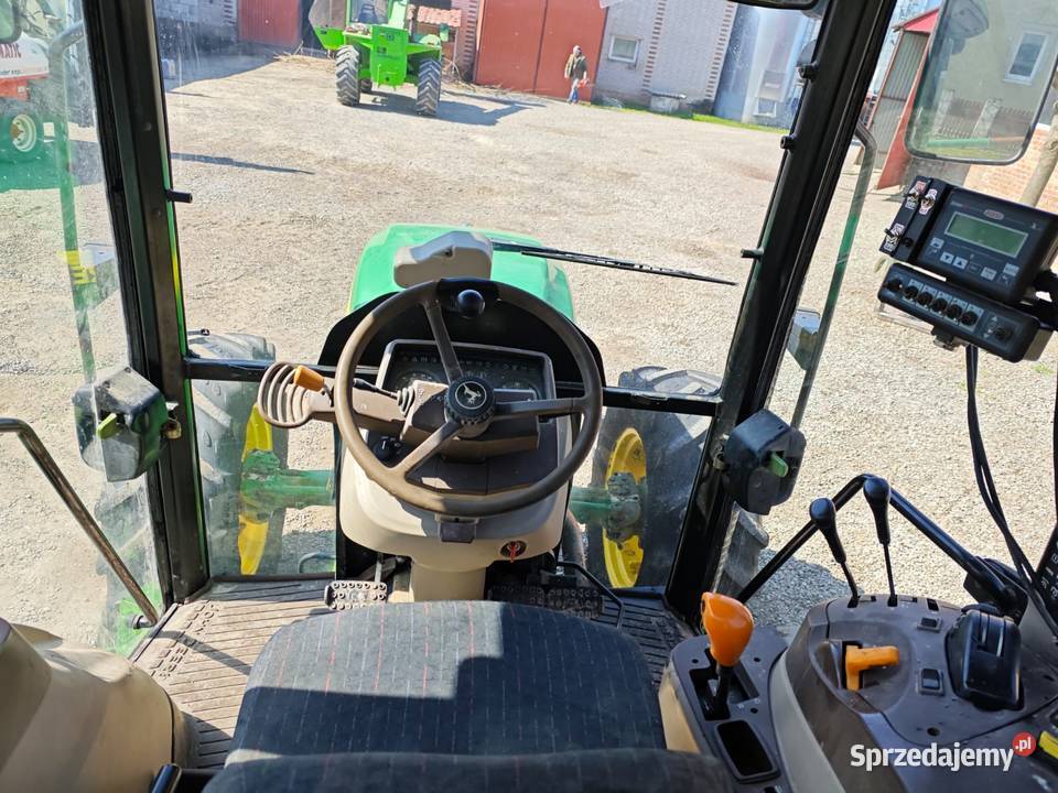 Ciągnik John Deere 5620