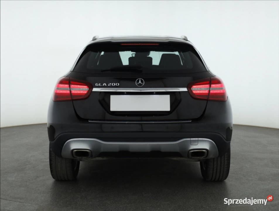 Mercedes GLA GLA 200 skórzana tapicerka