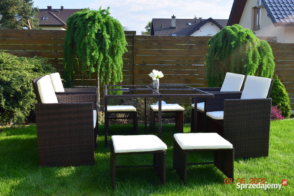 ogród zestaw mebli tulipan 8 osob 4 foteli 4 puf Bosutów sprzedam