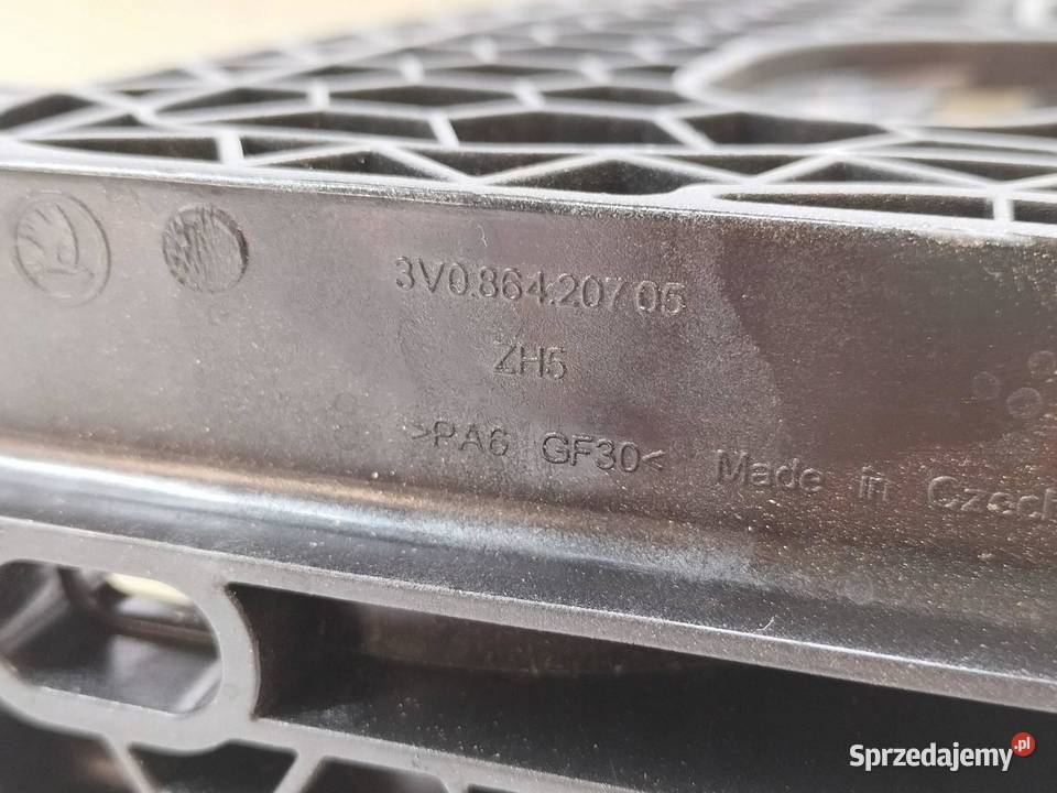 PODŁOKIETNIK TUNELU ŚRODKOWEGO 3V SKÓRA
